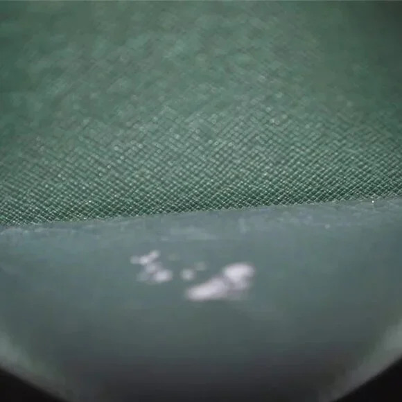 AUTHENTIC LOUIS VUITTON TAIGA BAIKAL GREEN LEATHER CLUTCH BAG - Picture 10 of 12